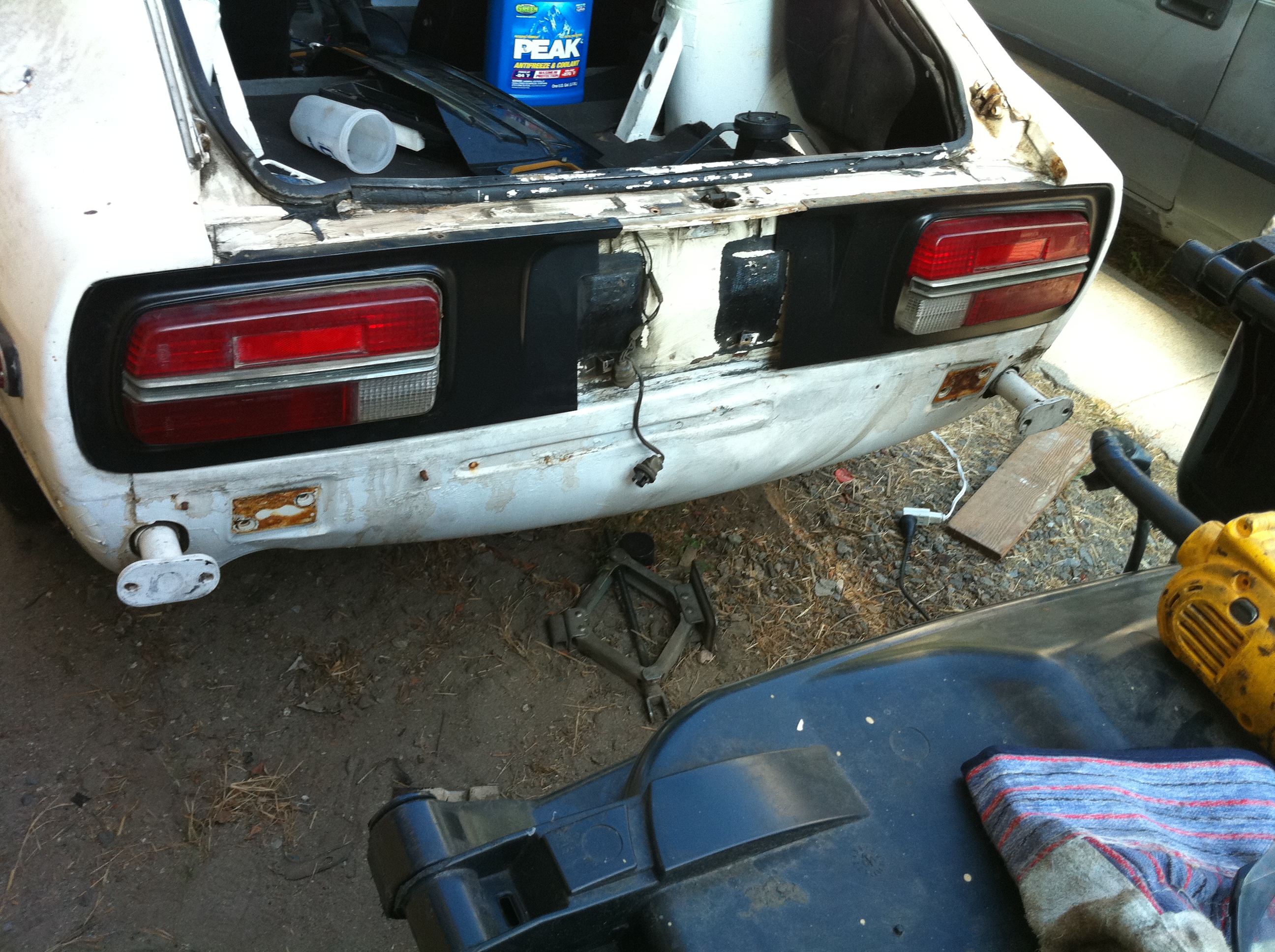 Datsun 240z deals tail lights